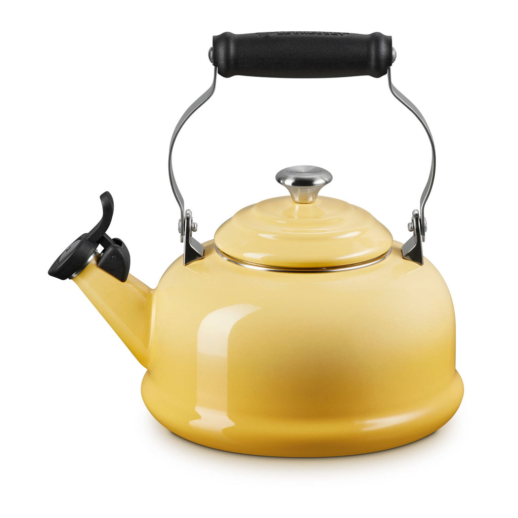 Le Creuset Whistling Kettle - Classic