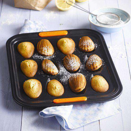 Le Creuset Toughened Nonstick Madeleine Pan