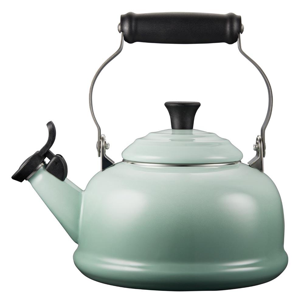 Le Creuset Whistling Kettle - Classic