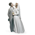 Lladro A Kiss to Remember Couple Figurine