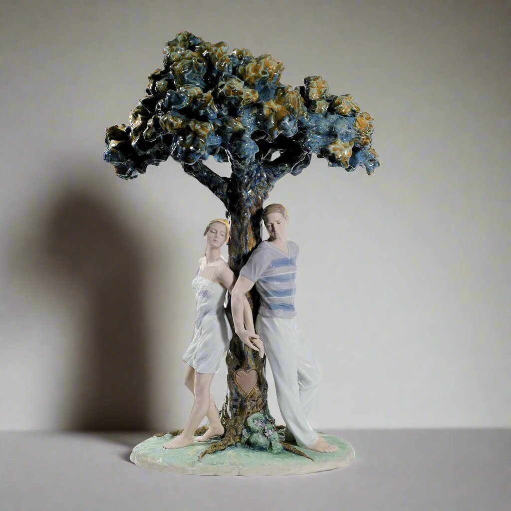 Lladro The Tree Of Love Figurine