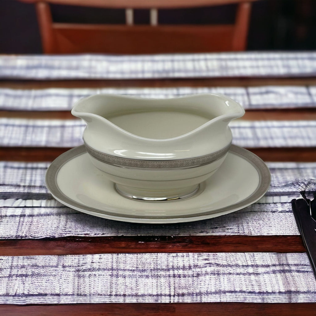 Mikasa Palatial Platinum Gravy Boat with Stand
