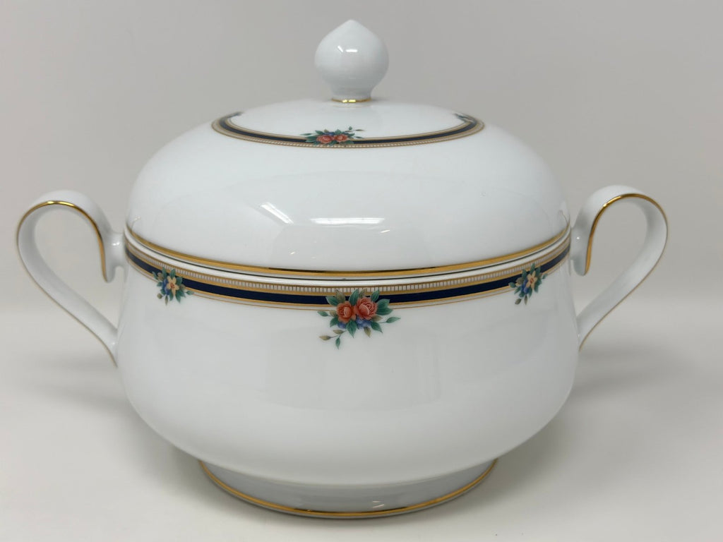 Noritake April Poem Covered Vegetable