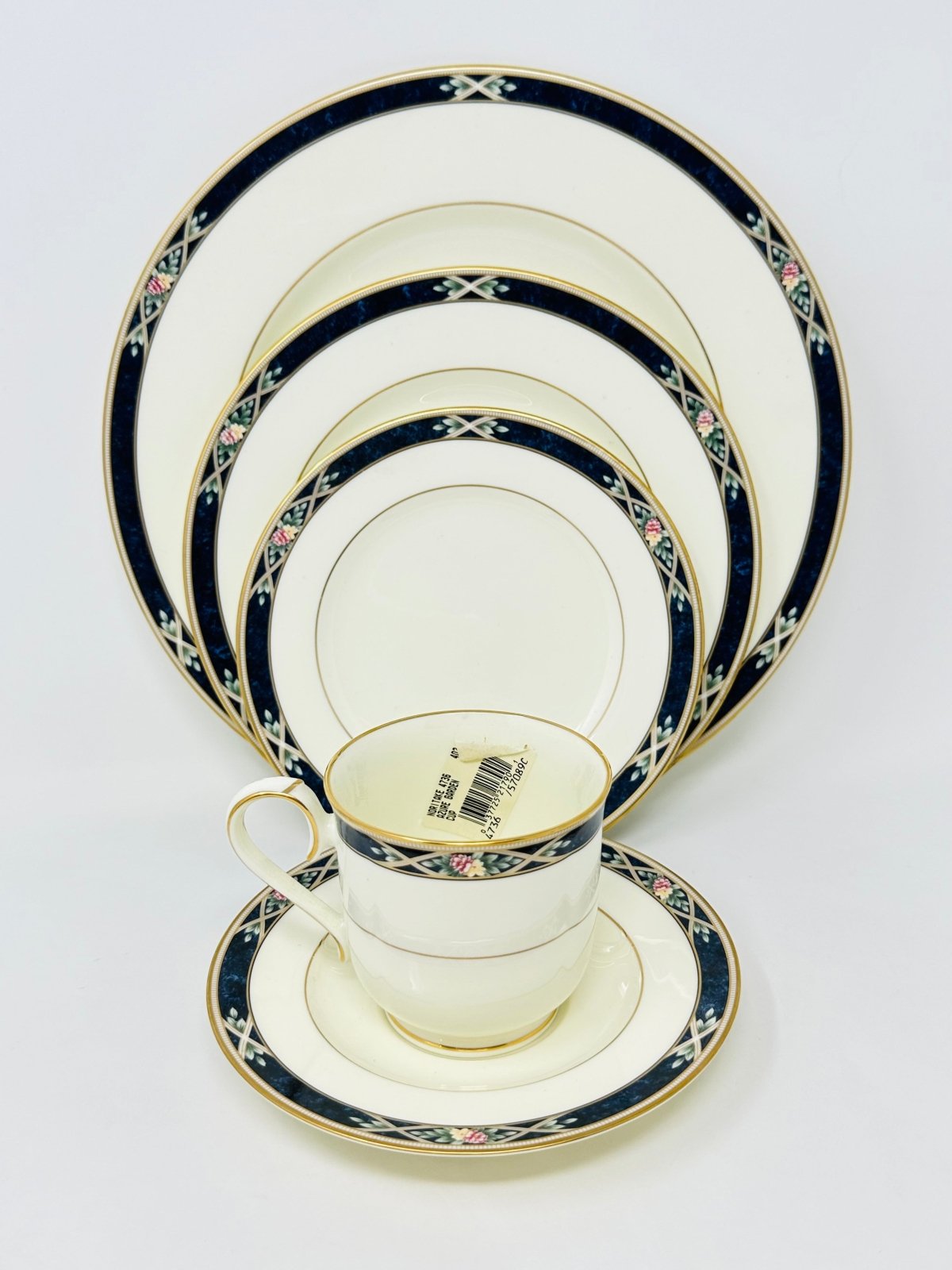 Noritake Azure Garden - 5 Piece Place Setting