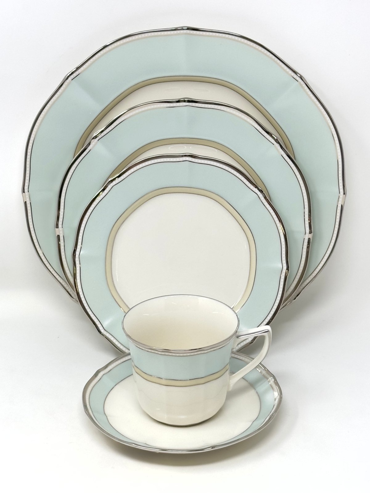 NORITAKE CENTURA GREEN - 5 PIECE PLACE SETTING