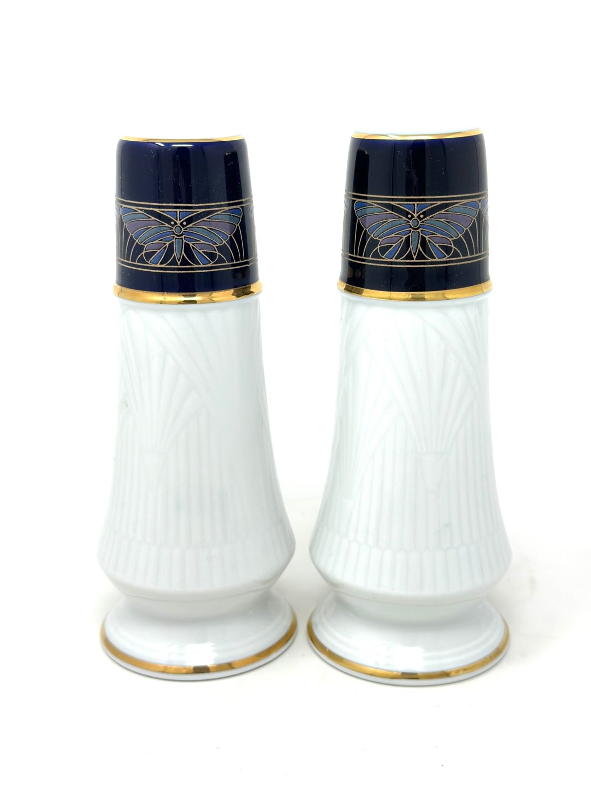 NORITAKE LEGACY CONTINENTAL SALT & PEPPER SHAKER SET