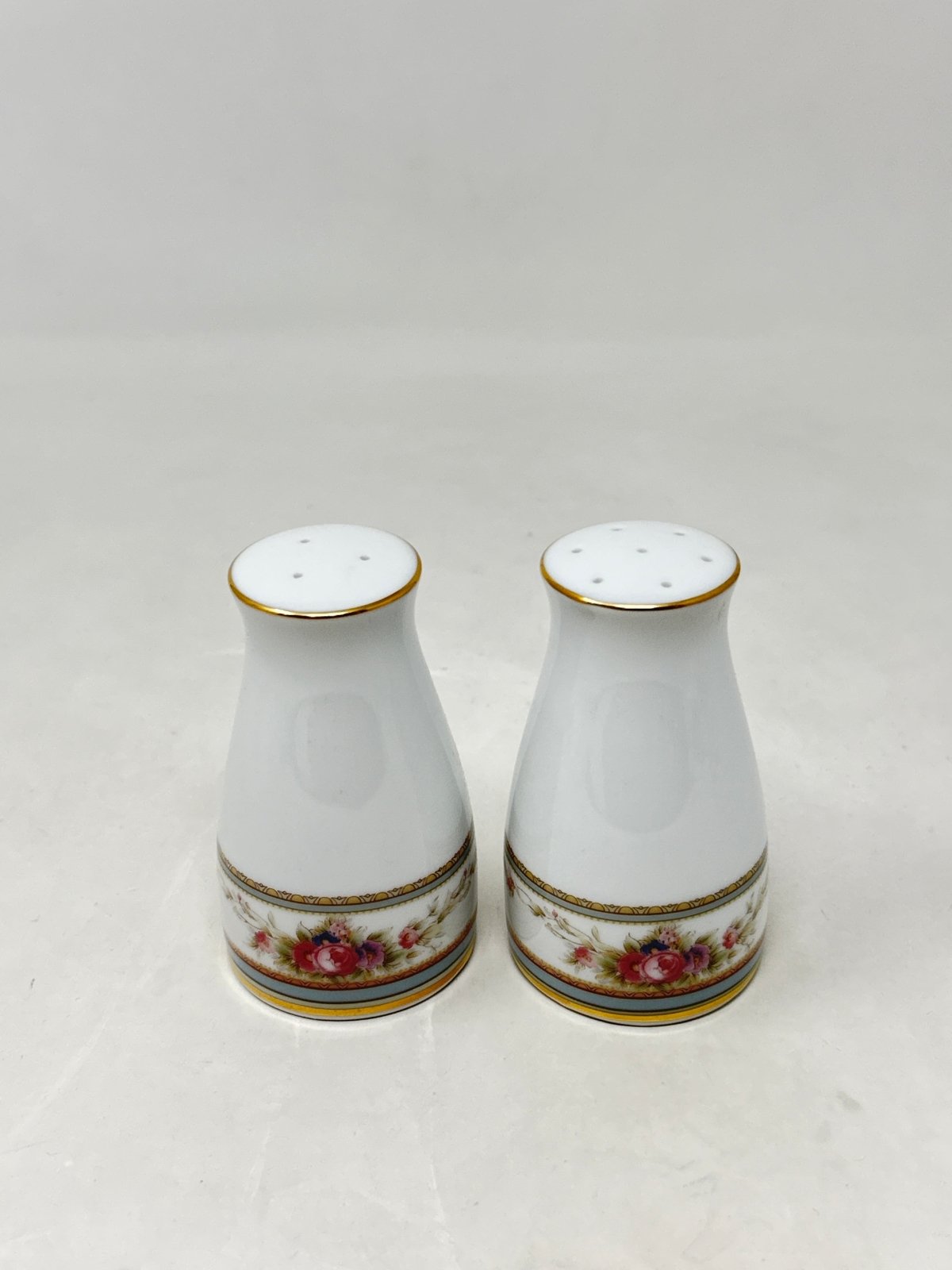 Noritake Long Ago Salt and Pepper 1 Pair