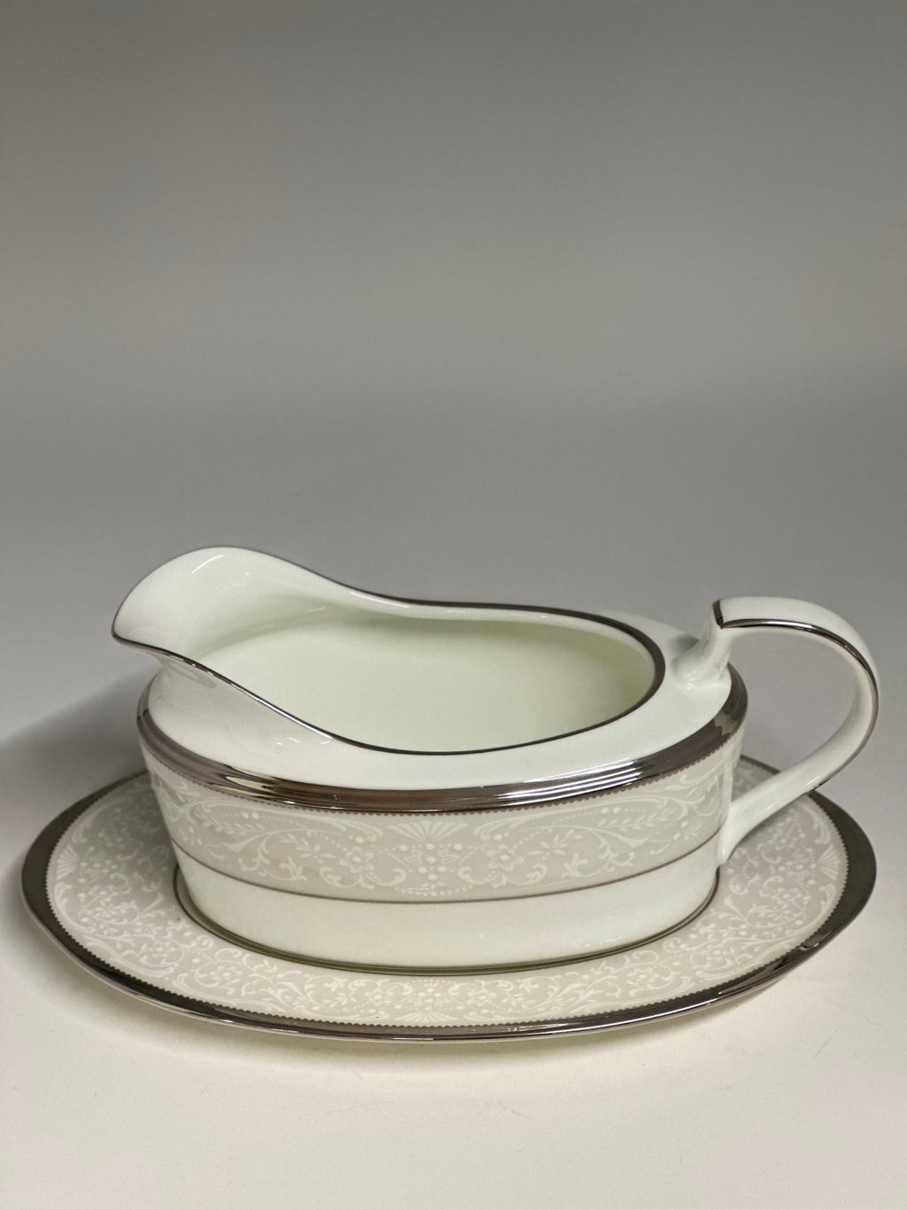 Noritake Silver Palace Gravy with Stand
