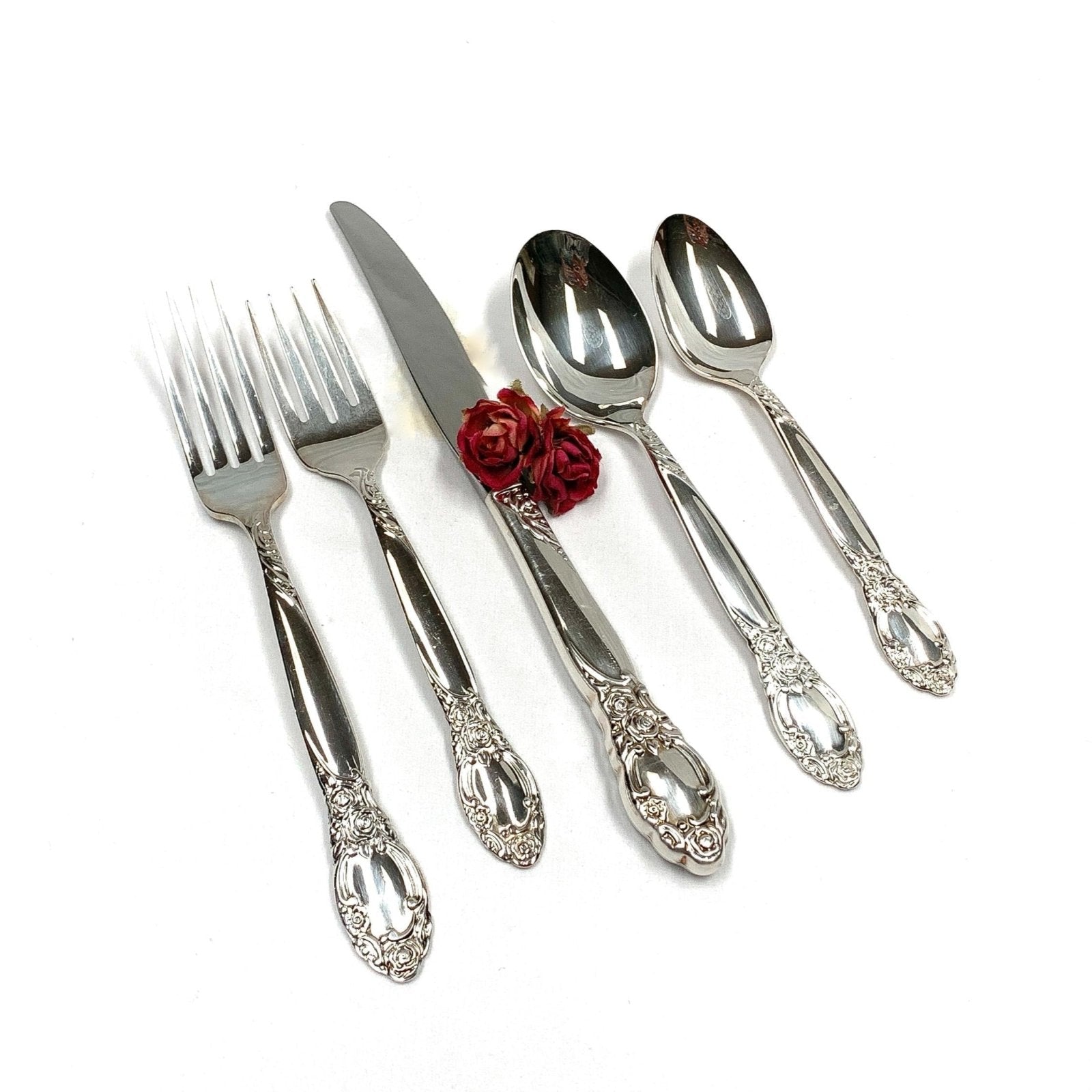 Oneida Silver Plated Country Lane Flatware - 5 Piece Place Setting