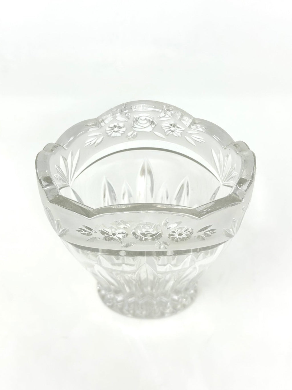 ONEIDA SOUTHERN GARDEN OVAL VASE