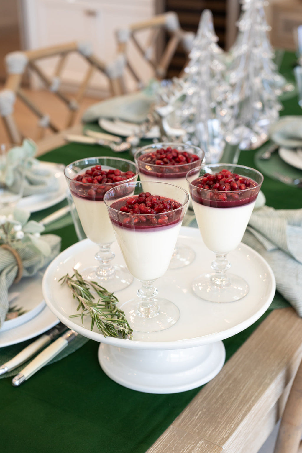 Pillivuyt Tall Cake Stand