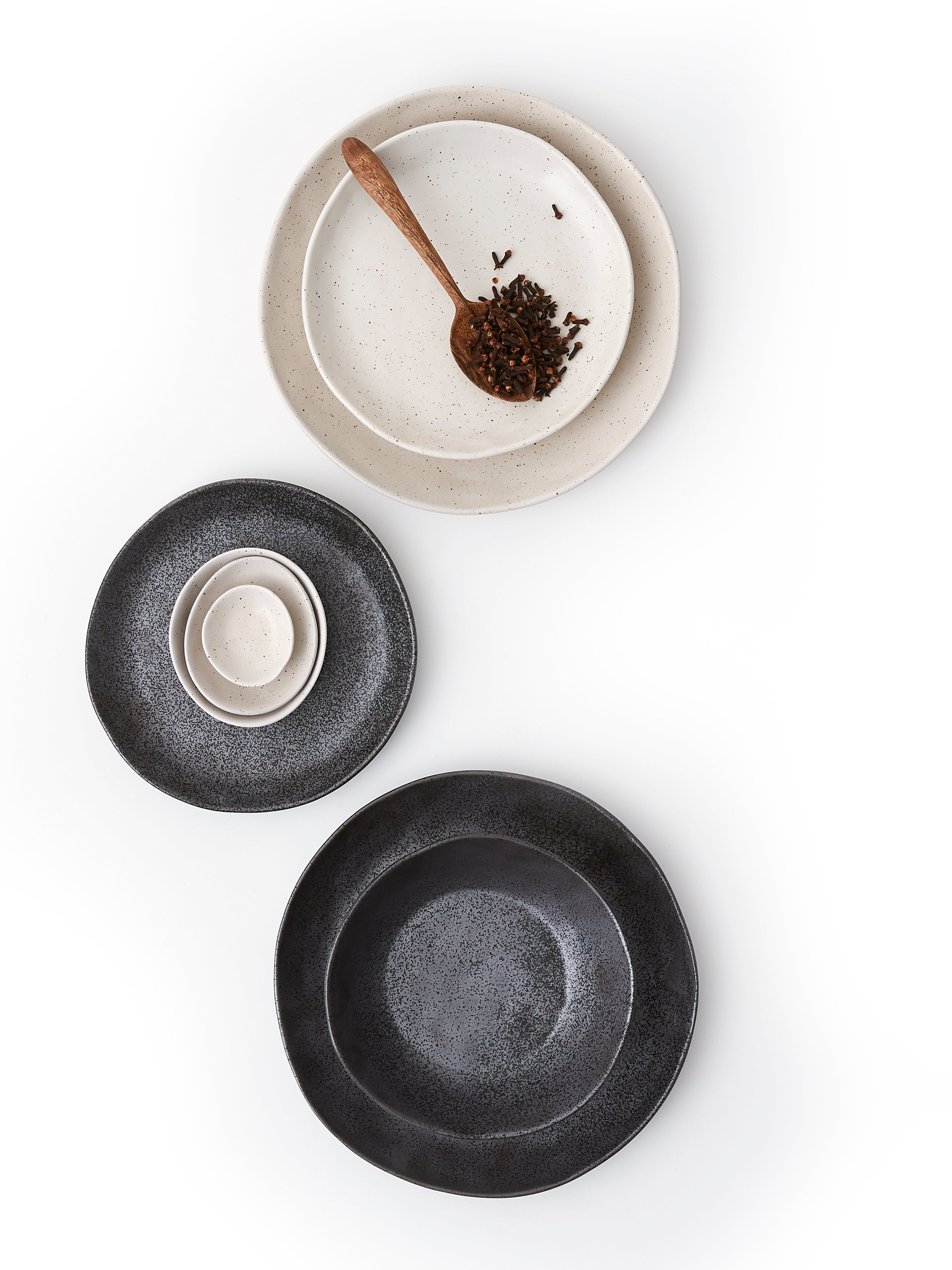 Earth Side Plates / Black