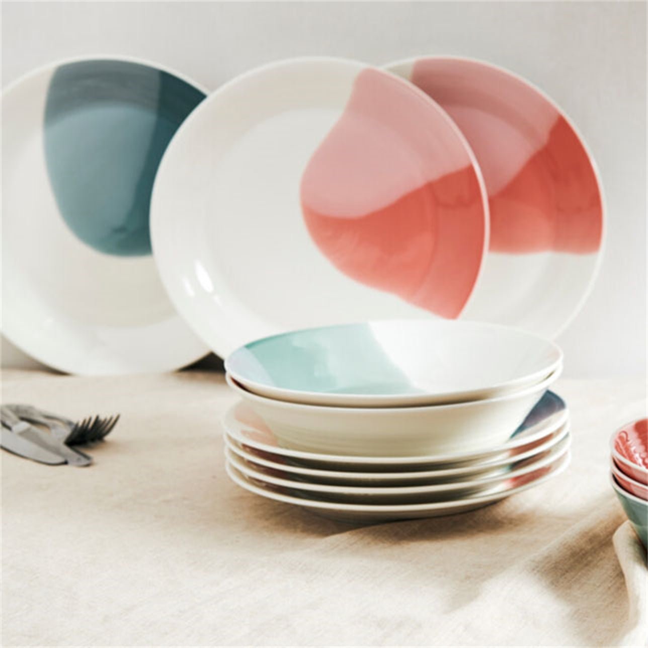 Royal Doulton 1815 Signature Coral Dinner Plate - Set of 2