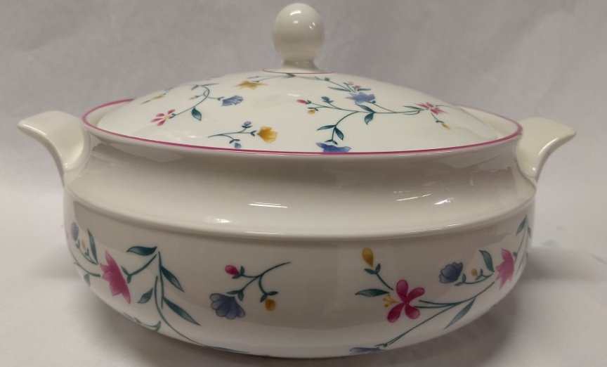 Avalon Covered Veg Bowl by Royal Doulton