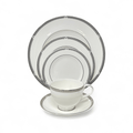 Royal Doulton Dryden - 5 Piece Place Setting