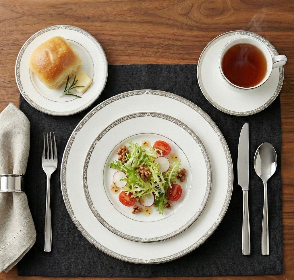 Royal Doulton Dryden - 5 Piece Place Setting