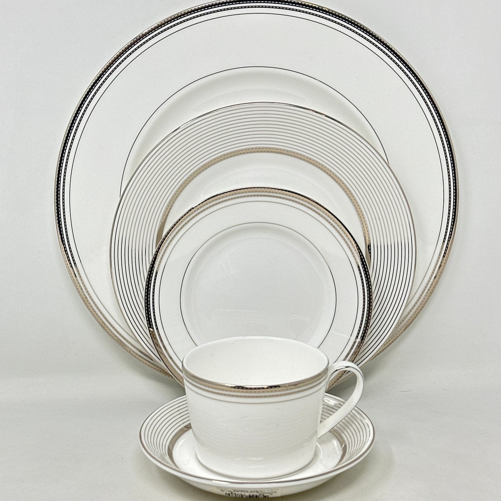 Royal Doulton Monique Lhuillier Platine - 5 Piece Place Setting