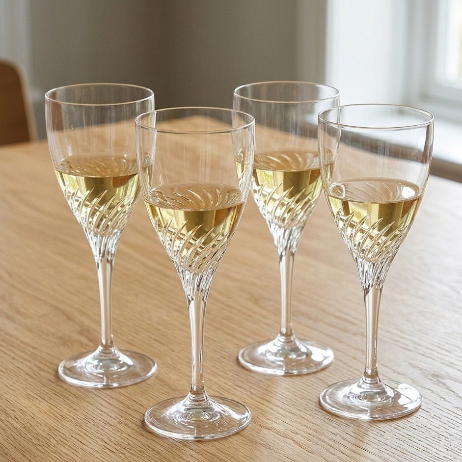 SCHOTT ZWIESEL PIROUETTE CRYSTAL WINE GLASS