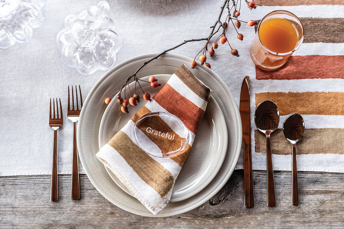 Simon Pearce Cavendish Dinnerware Collection