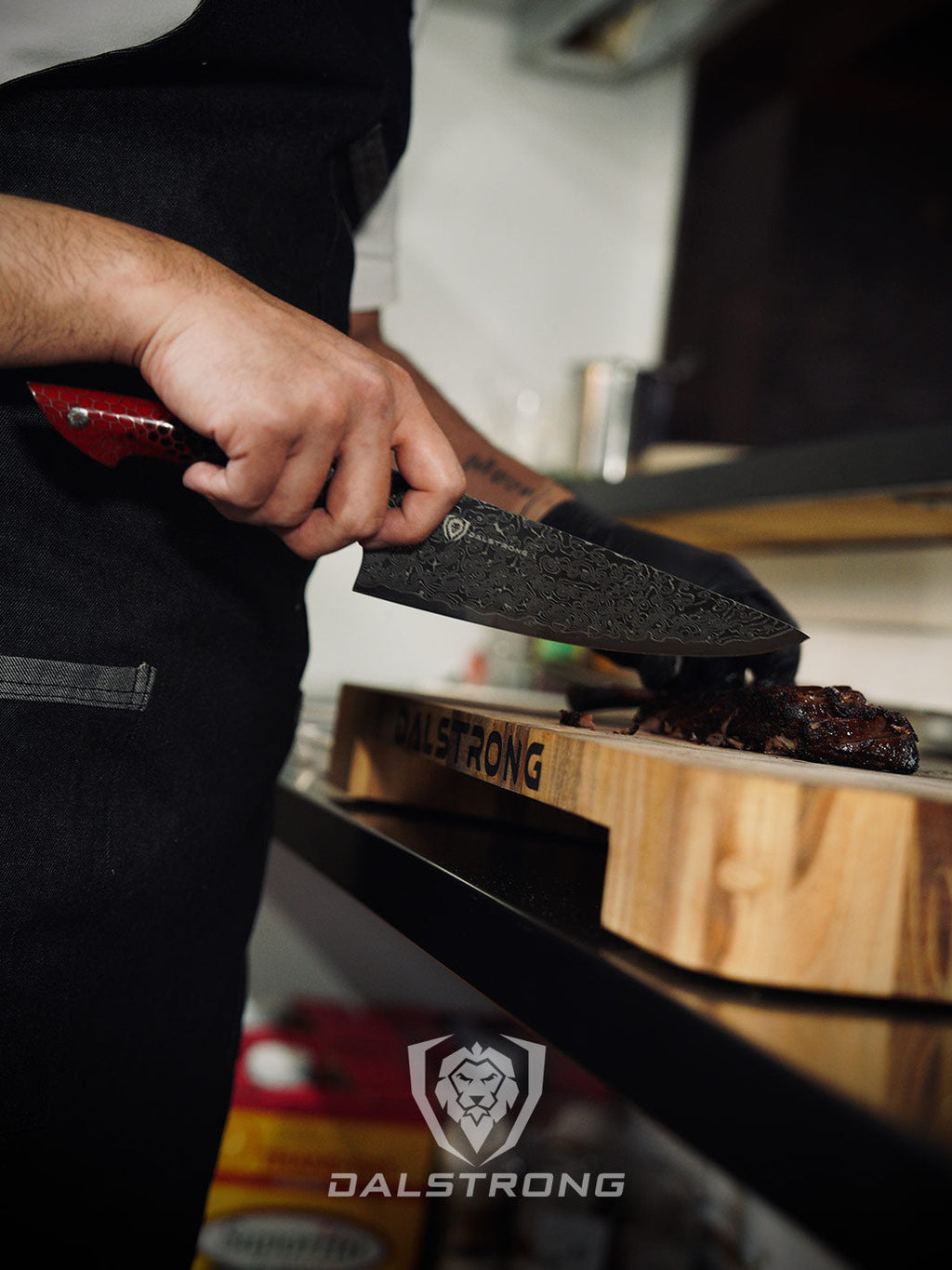 Lionswood Colossal Teak Cutting Board | Dalstrong ©