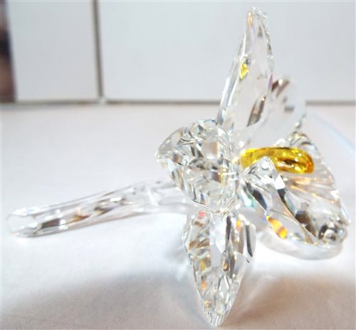 SWAROVSKI ORCHID – YELLOW LIGHT CENTRE