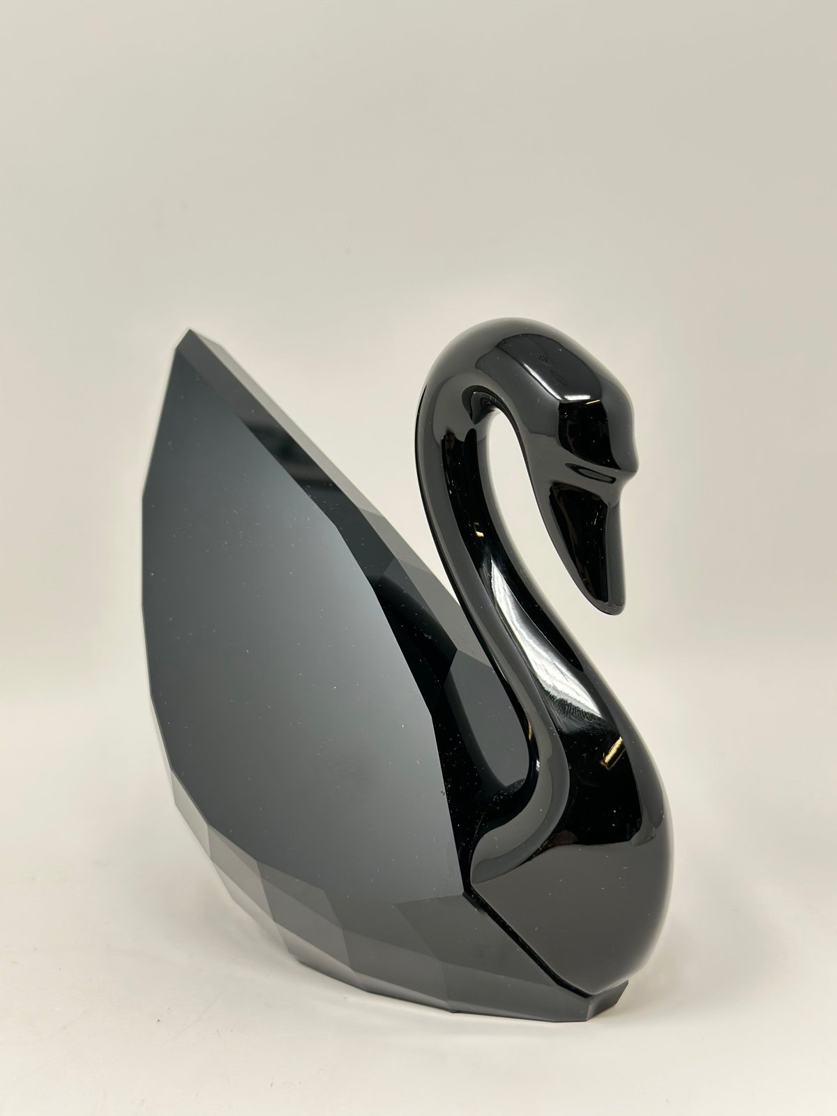 Swarovski Crystal Soulmate Swan Jet Black
