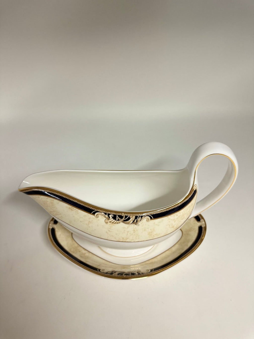 Wedgwood Cornucopia Gravyboat with Stand