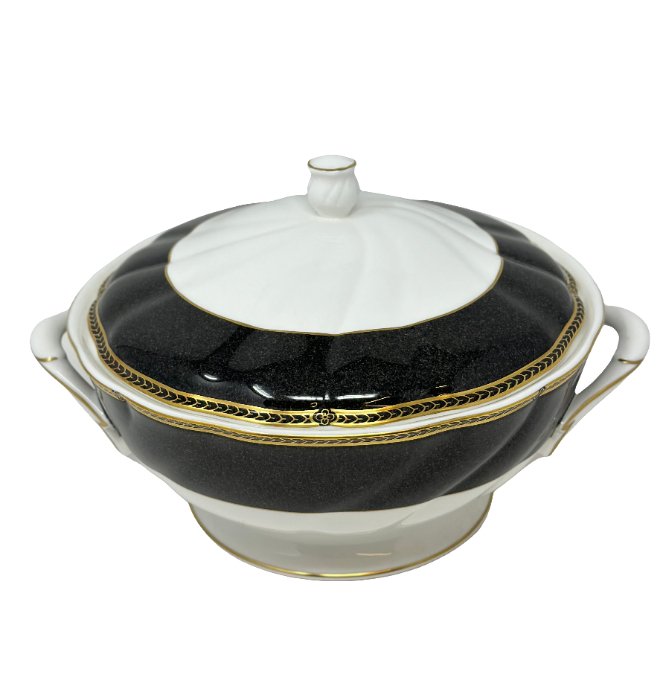 Wedgwood Crown Ebony Covered Vegetable Dish
