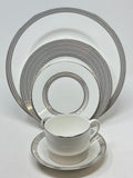 Wedgwood Vera Wang Moderne - 5 Piece Place Settings