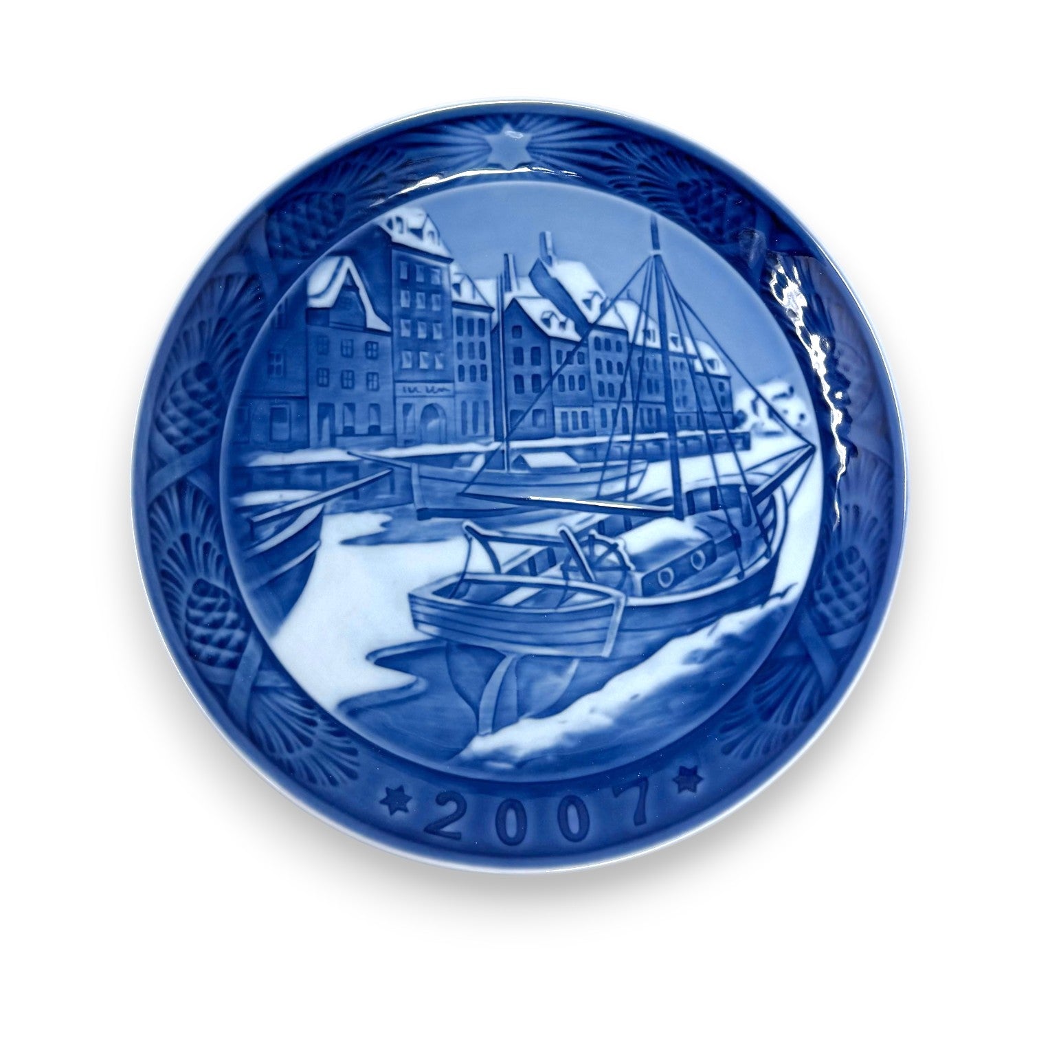 Royal Copenhagen Christmas Plate 2007