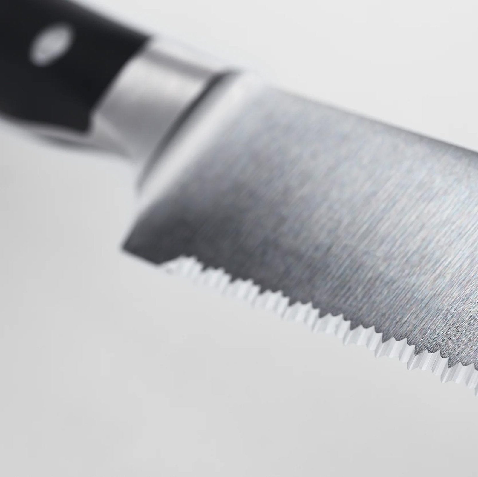 Wusthof Classic Ikon Black 9" (23cm) Double Serrated Bread Knife